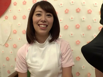 JAV Enchantress Suzie Goes Solo with Vibrator and Gives Seductive Blowjob